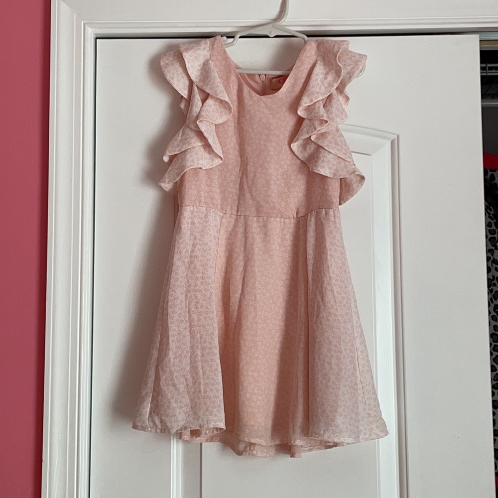 Beautiful girls 6T pink floral flutter sleeve dress